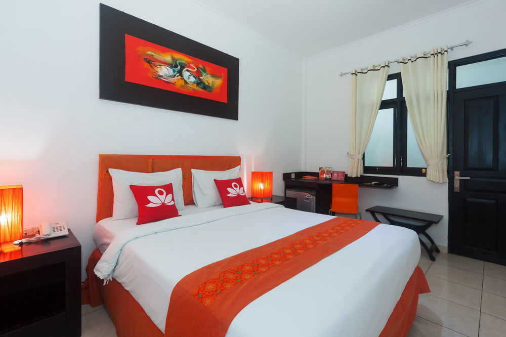 Zen Rooms Kuta Kubu Anyar 1 Exterior foto